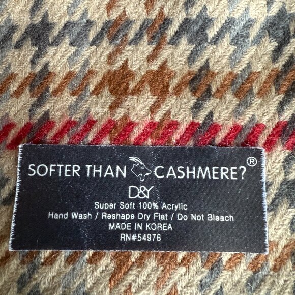 Softer Than Cashmere super soft multicolored houndstooth rectangle scarf - Picture 6 of 6